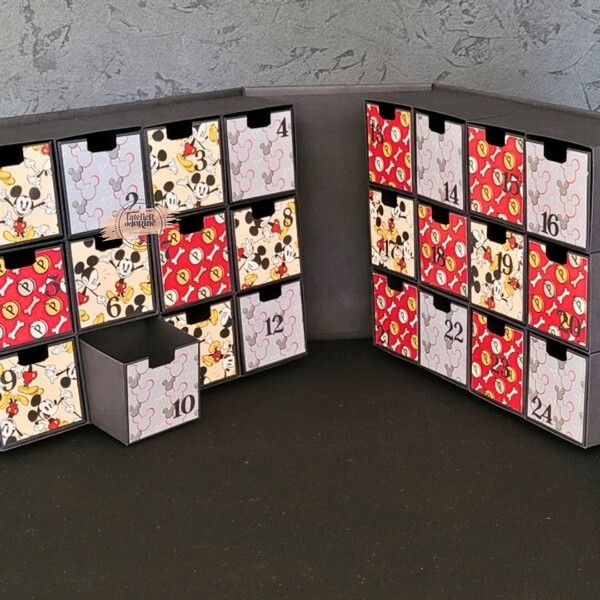 Vue intérieure du calendrier de l’Avent Coffret Mickey