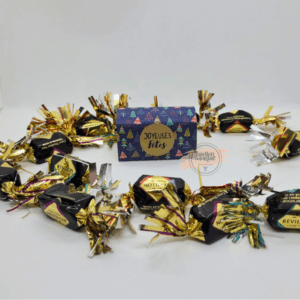 boîte postale gourmande sapin et kraft – Joyeuses Fêtes vue de face